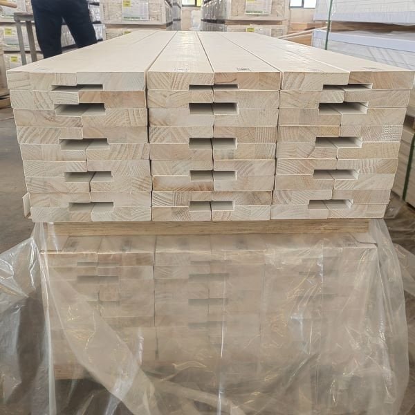 Browse Mouldings by Material