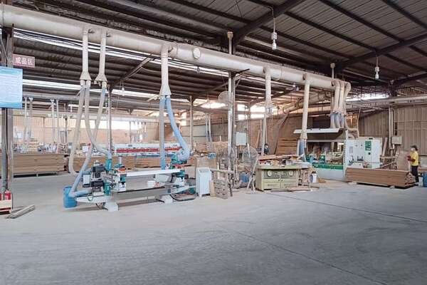 wood panel manufacturer