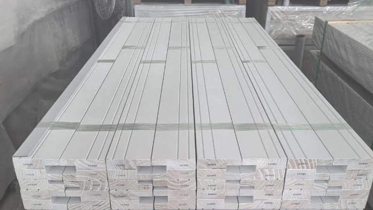 How to Choose a Wood Moulding Supplier: A Buyer's Guide for Distributors & Importers