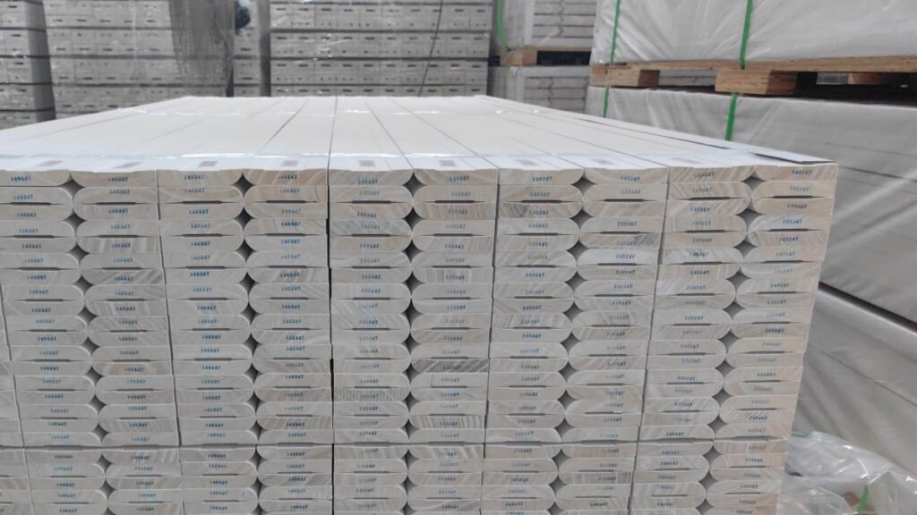 What Happens to Your Wood Moulding (also spelled molding in the US) During 12 Days at Sea
